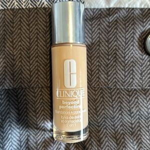 Clinique beyond perfecting foundation